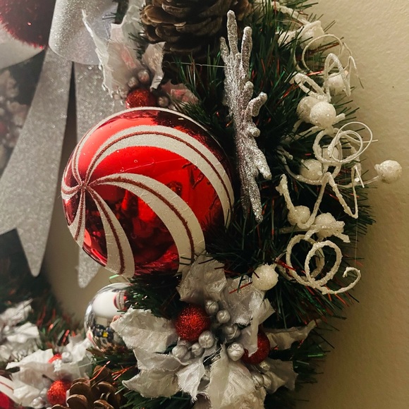 Keepsake (Handcrafted) Christmas Wreath - Picture 4 of 4